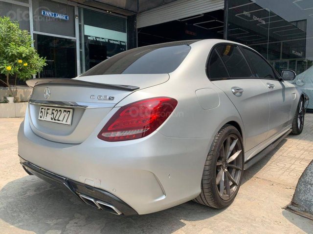 Cần bán lại chiếc xe sang Mercedes C63s AMG đời 2015