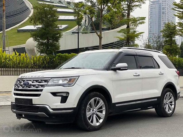 Cần bán Ford Explorer năm 2018, màu trắng, nhập khẩu 