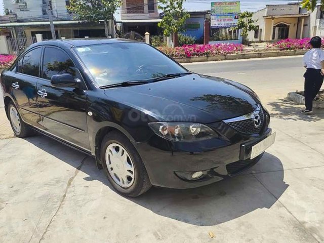 Bán Mazda 3 năm 2004, màu đen còn mới0