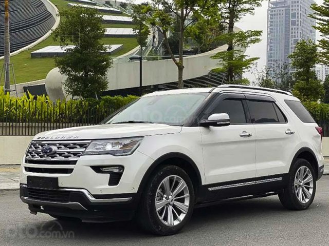 Bán xe Ford Explorer năm sản xuất 2018, màu trắng, nhập khẩu còn mới