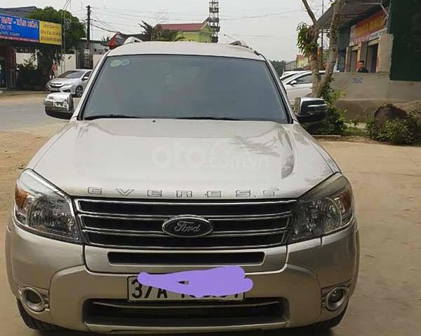 Bán xe Ford Everest sản xuất năm 2013 còn mới