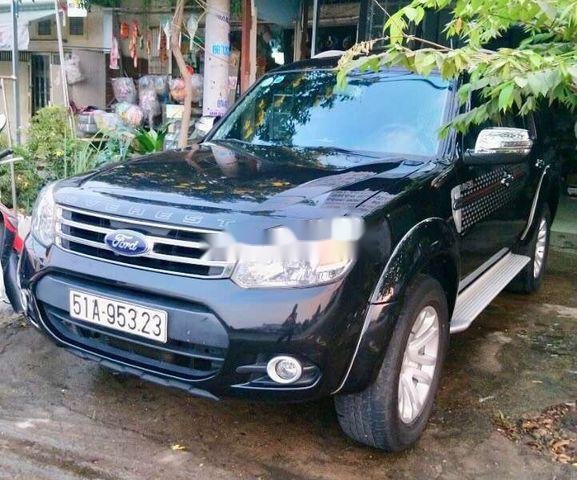 Xe Ford Everest sản xuất năm 2014 còn mới