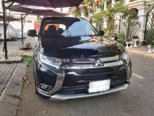 Cần bán gấp Mitsubishi Outlander sản xuất năm 2019 còn mới, giá tốt