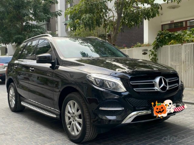 Bán Mercedes GLE400 sản xuất năm 2017