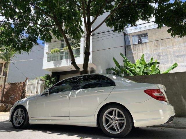 Cần bán xe Mercedes C300 AMG năm sản xuất 2012, nhập khẩu