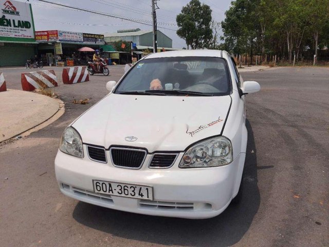 Cần bán lại xe Daewoo Lacetti sản xuất năm 2005 còn mới, 125tr0