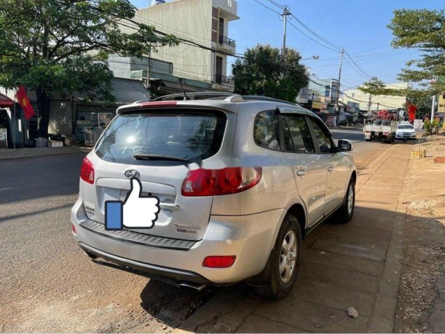 Cần bán lại xe Hyundai Santa Fe đời 2007, màu bạc0