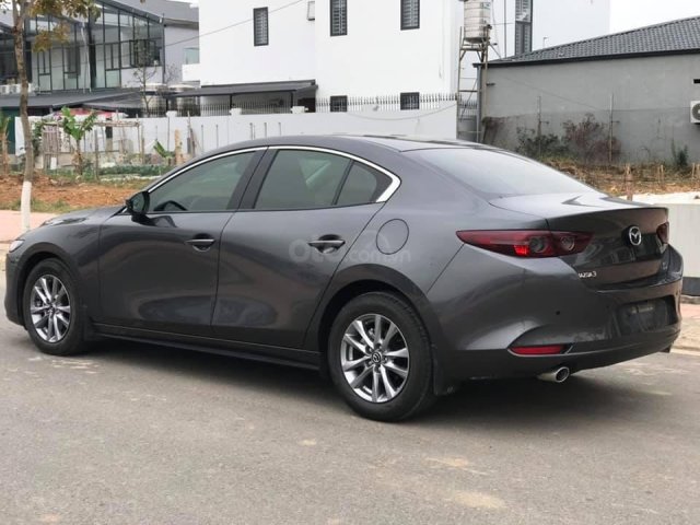 Mazda 3 năm 2019, màu xám còn mới nguyên, giá tốt, đi 13000km