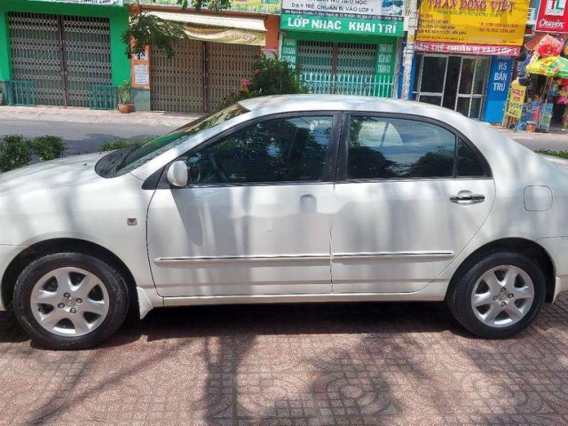 Xe Toyota Corolla Altis sản xuất năm 2006, màu trắng 