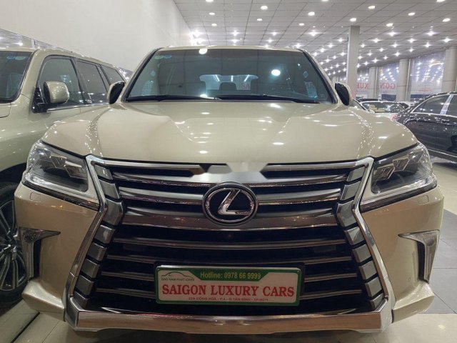 Cần bán xe Lexus LX 570 năm 2018, màu vàng, nhập khẩu 0