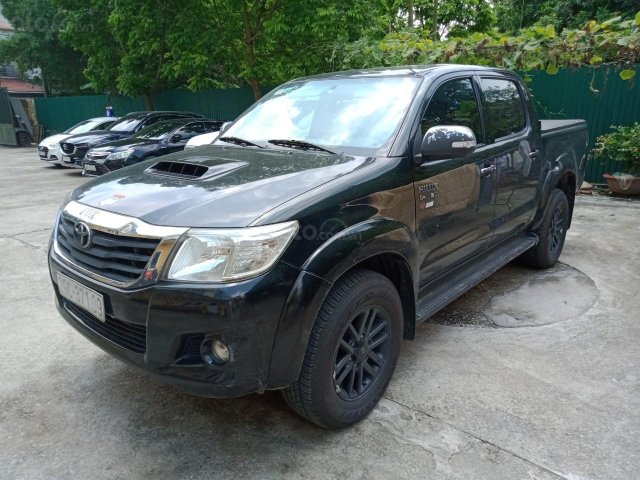 Bán Toyota Hilux sản xuất năm 2014 giá tốt0