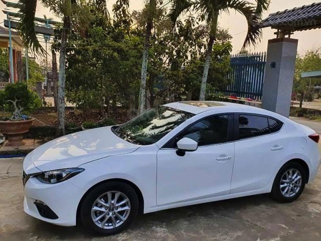 Cần bán gấp Mazda 3 sản xuất năm 2015, màu trắng, 473 triệu0