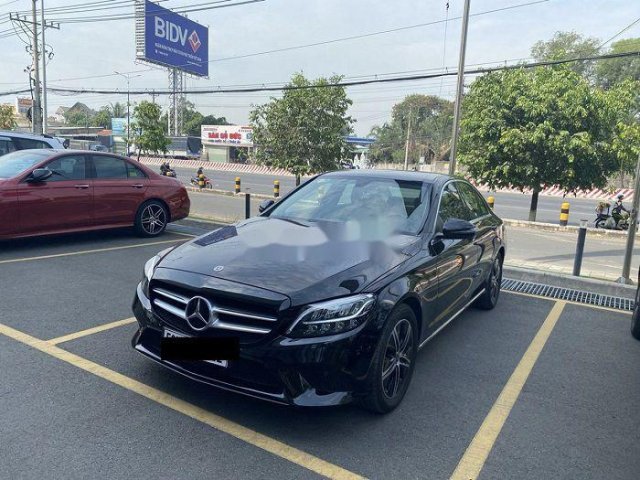 Cần bán Mercedes C class sản xuất 2020 còn mới