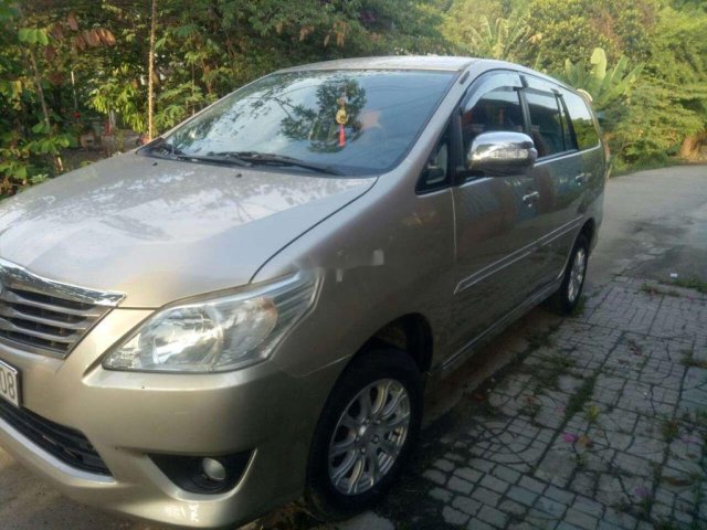 Cần bán lại xe Toyota Innova sản xuất 2012 chính chủ