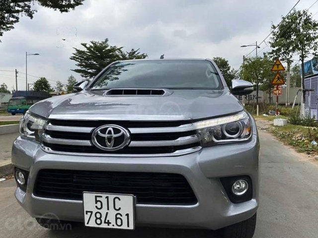 Cần bán lại xe Toyota Hilux năm sản xuất 2016, màu bạc, xe nhập còn mới, 665tr