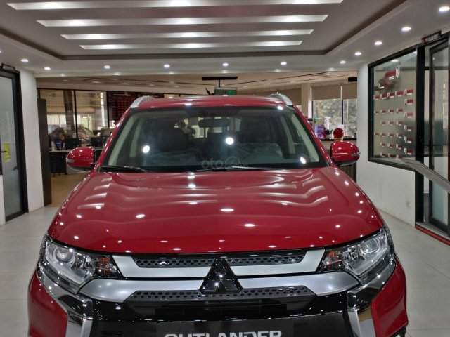 Bán nhanh chiếc Mitsubishi Outlander 2.0 CVT