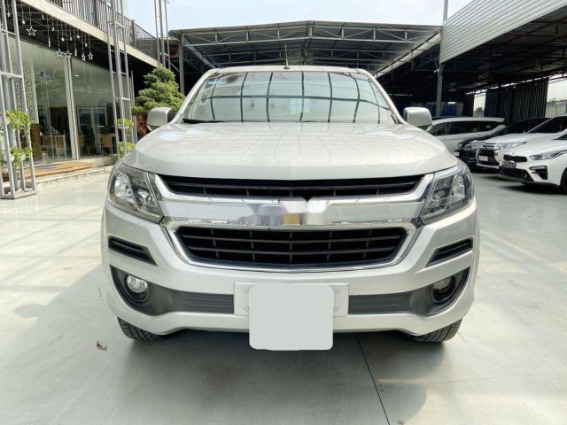 Bán Chevrolet Trailblazer sản xuất 2018, nhập khẩu nguyên chiếc xe gia đình, giá tốt