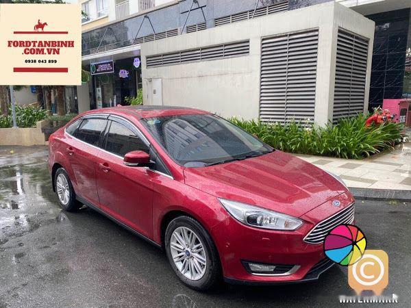 Xe Ford Focus Titanium sản xuất 2019, màu đỏ, xe nhập giá cạnh tranh0