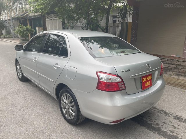 Gia Hưng Auto bán xe Toyota Vios 1.5E màu bạc sx 20150