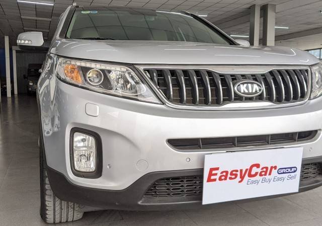 Bán ô tô Kia Sorento sản xuất 2017 còn mới