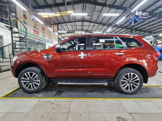 Ford Cao Bằng bán Ford Everest bản full 2 cầu, giá không đâu rẻ bằng