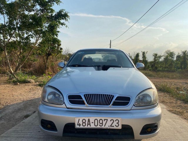 Cần bán xe Daewoo Lanos sản xuất 2001 giá cạnh tranh0