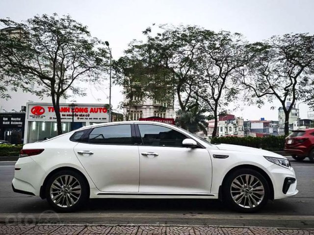 Bán xe Kia Optima 2.0ATH năm sản xuất 2019, màu trắng, giá 730tr