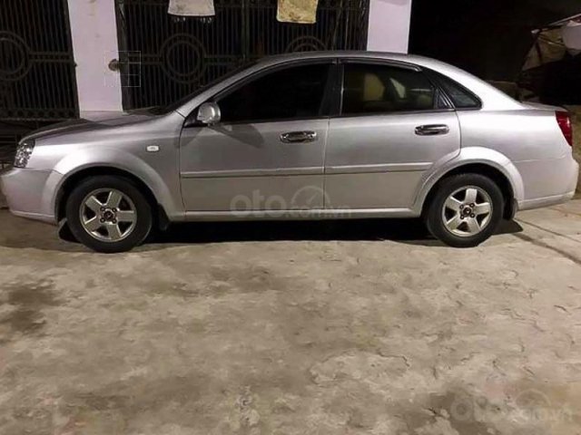 Bán Daewoo Lacetti sản xuất năm 2008, màu bạc còn mới0