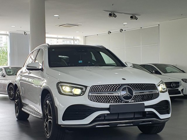 GLC 300 4Matic - thông số xe - mua trả góp - khuyến mãi - giá lăn bánh