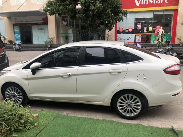 Bán xe Ford Fiesta AT sản xuất năm 20170