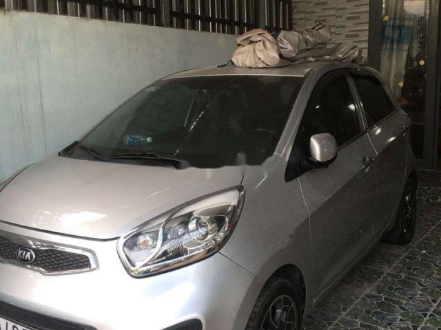 Cần bán xe Kia Picanto sản xuất 2014, màu bạc0