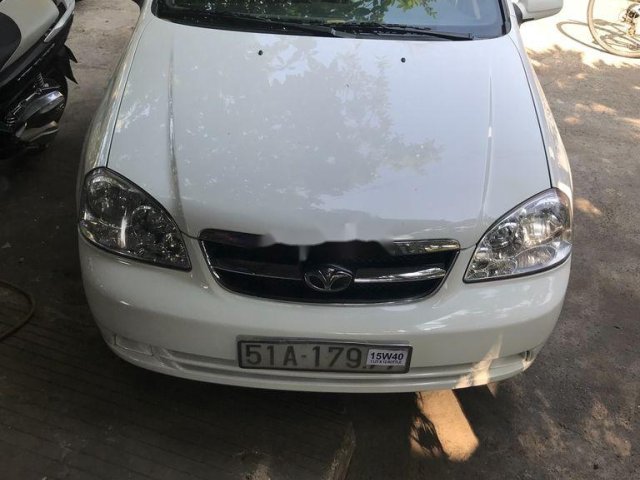 Cần bán Daewoo Lacetti sản xuất 2011 còn mới giá cạnh tranh