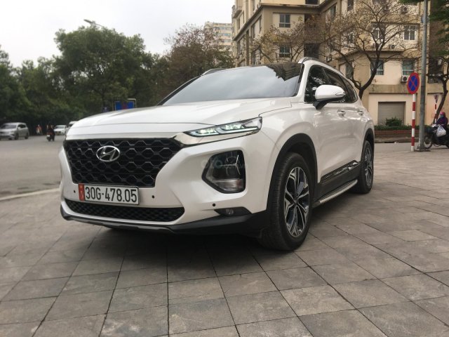 Bán ô tô Hyundai Santa Fe 2.2 Pre đời 2020, màu trắng0