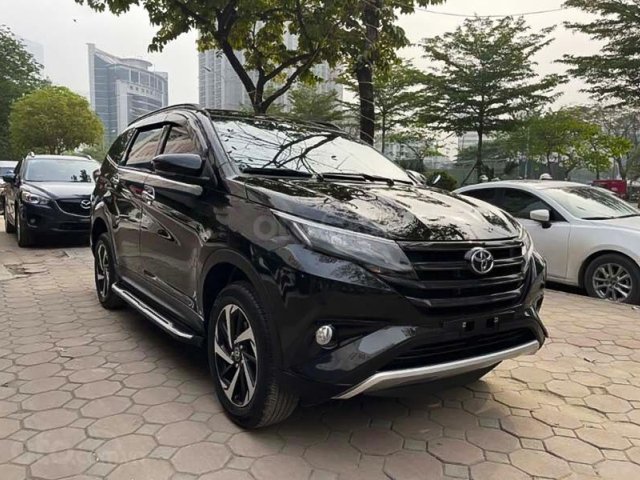 Cần bán Toyota Rush năm sản xuất 2020, màu đen, xe nhập