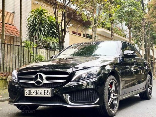 Bán Mercedes C300 sản xuất năm 2016, màu đen 