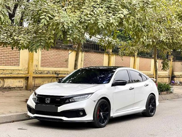 Bán Honda Civic 1.5L Tubor năm 2019, màu trắng