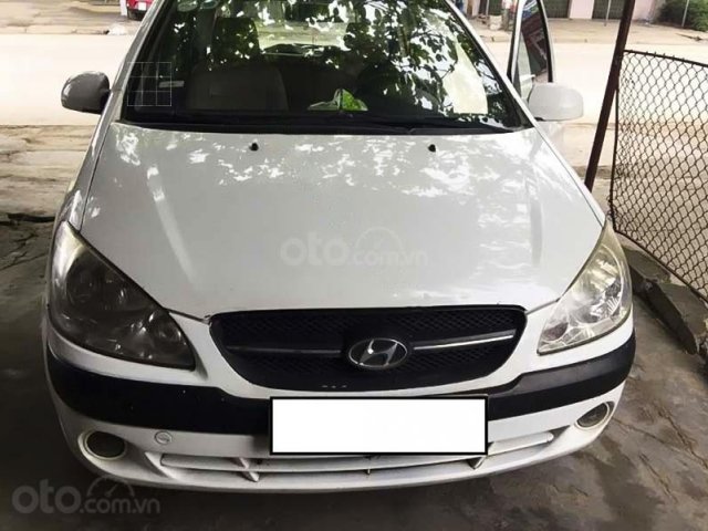 Bán ô tô Hyundai Getz 1.1 MT sản xuất năm 2010, màu trắng, nhập khẩu còn mới