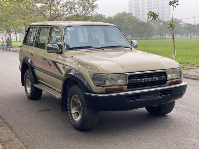 27YearOld Toyota Land Cruiser SUV Sells For 136000