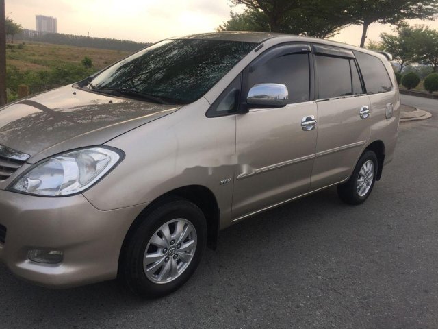 Bán Toyota Innova năm 2011 ghi vàng, 360tr