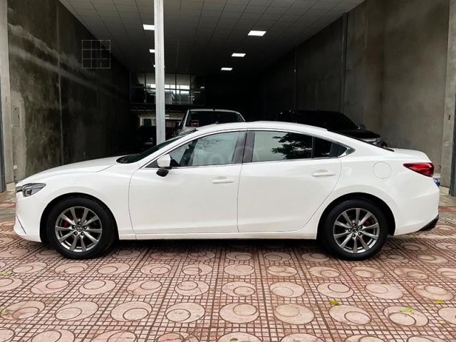 Bán Mazda 6 năm 2018, màu trắng còn mới, giá 740tr0