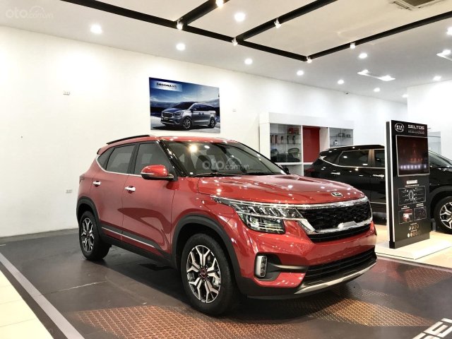 Kia Hà Nội- Kia Seltos 2021, nhận xe chỉ với 216 triệu đồng, hỗ trợ ngân hàng 80%, ưu đãi trên từng phiên bản0