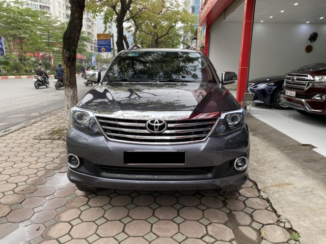 Fortuner sản xuất 2014, máy xăng 1 cầu độ full màn hình, camera, cốp điện