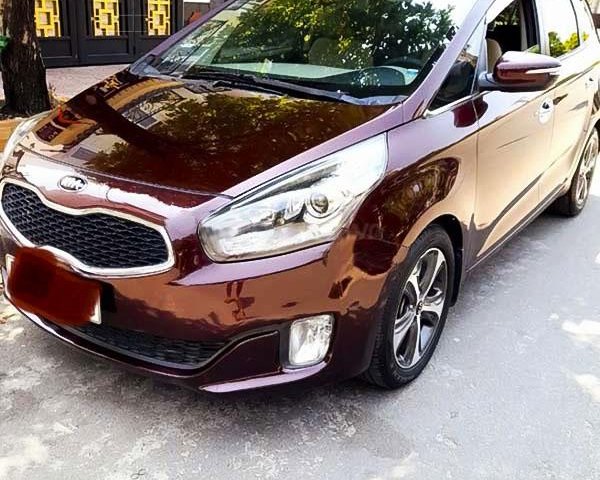 Cần bán Kia Rondo GAT sản xuất 2018, màu nâu còn mới