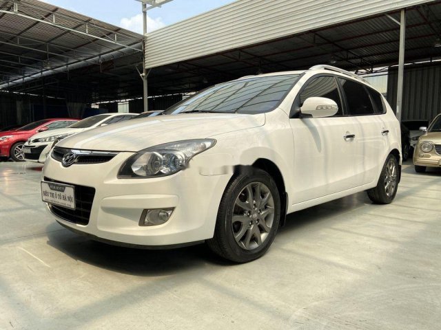 Bán ô tô Hyundai i30 sản xuất năm 2011, nhập khẩu nguyên chiếc còn mới