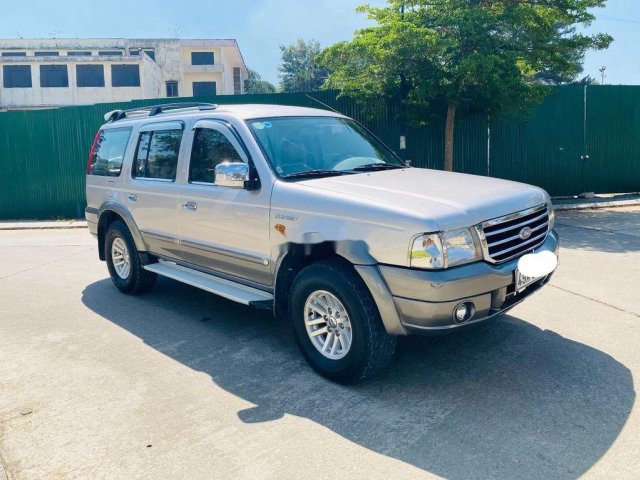 Cần bán xe Ford Everest năm sản xuất 2005, xe nhập