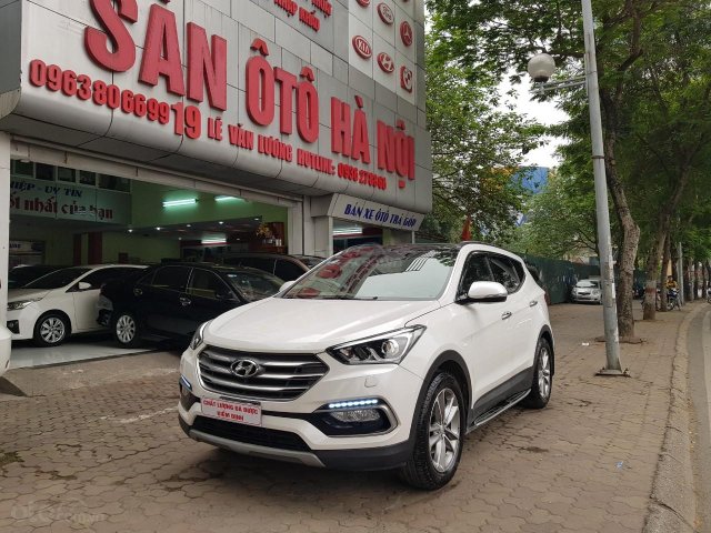 Sàn ô tô Hà Nội bán Hyundai Santafe 2.4AT, bản xăng đặc biệt màu trắng sản xuất năm 2017 hai cầu xe một chủ
