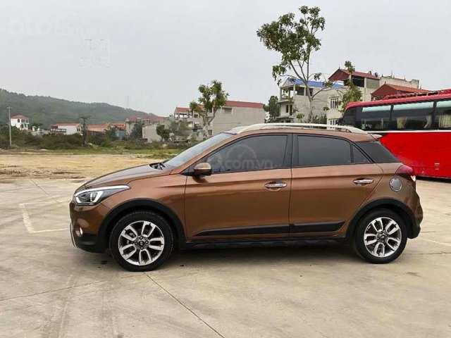 Cần bán Hyundai i20 Active sản xuất năm 2015, màu nâu, nhập khẩu nguyên chiếc còn mới, giá chỉ 465 triệu0