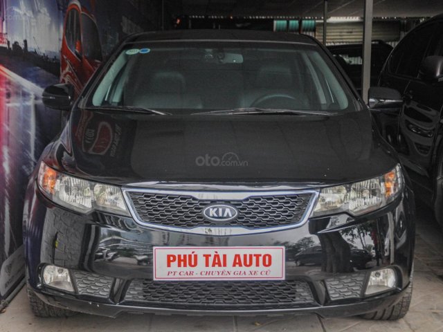 Cần bán chiếc Kia Cerato đời 2011, nhập khẩu, giá thấp0