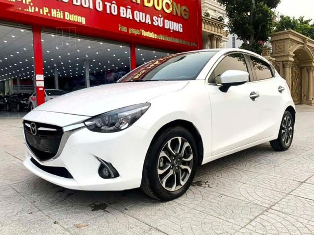 Bán Mazda 2 1.5 AT năm sản xuất 2017, màu trắng còn mới0