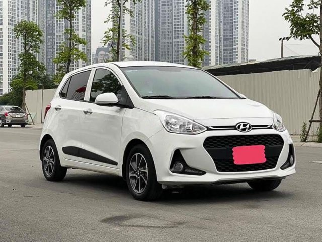 Cần bán gấp Hyundai Grand i10 sản xuất năm 2020, màu trắng còn mới